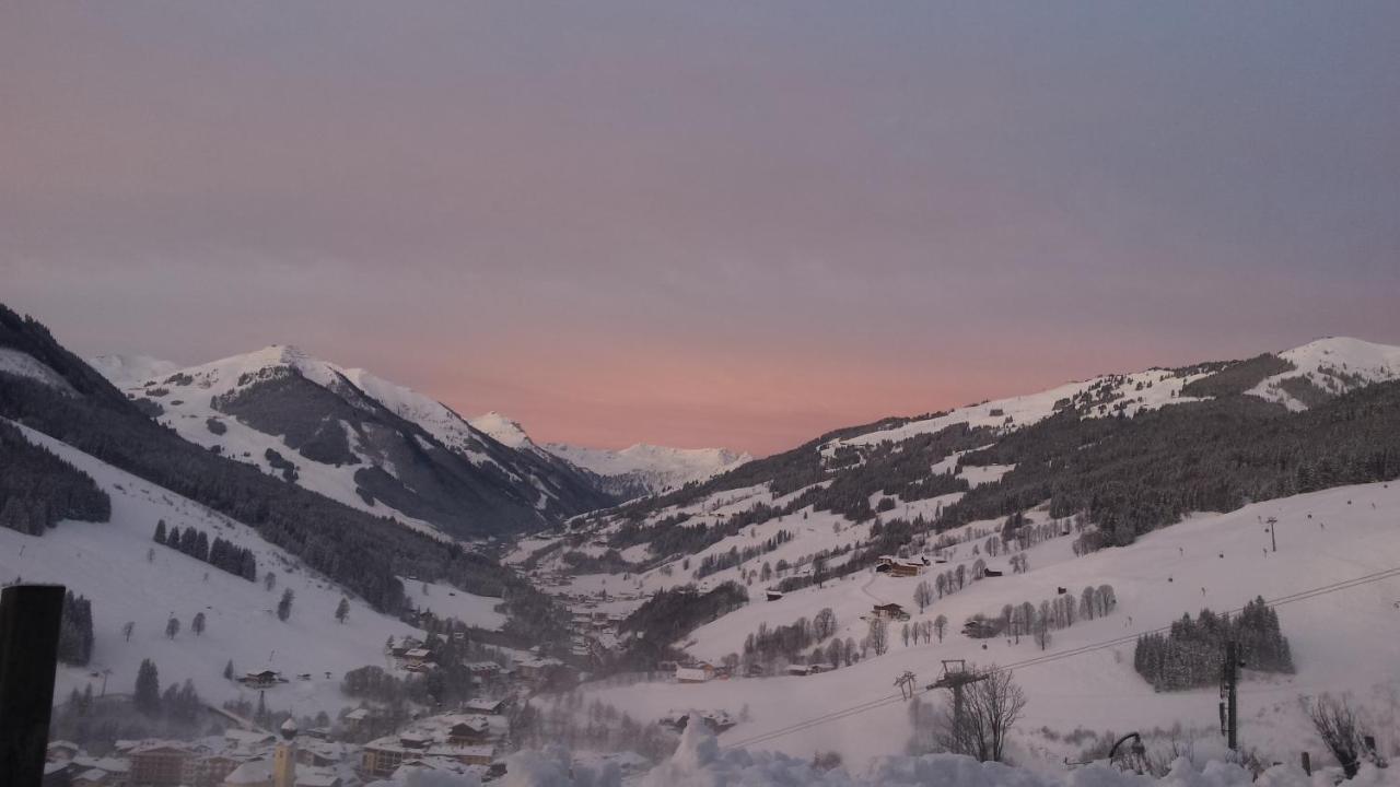 Gaestehaus Standardhaus Saalbach-Hinterglemm Luaran gambar